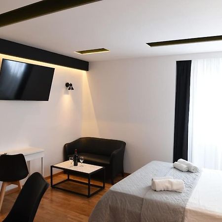 Syntagma Square, 30Sqm Nikis Luxurious Studio Atenas Exterior foto