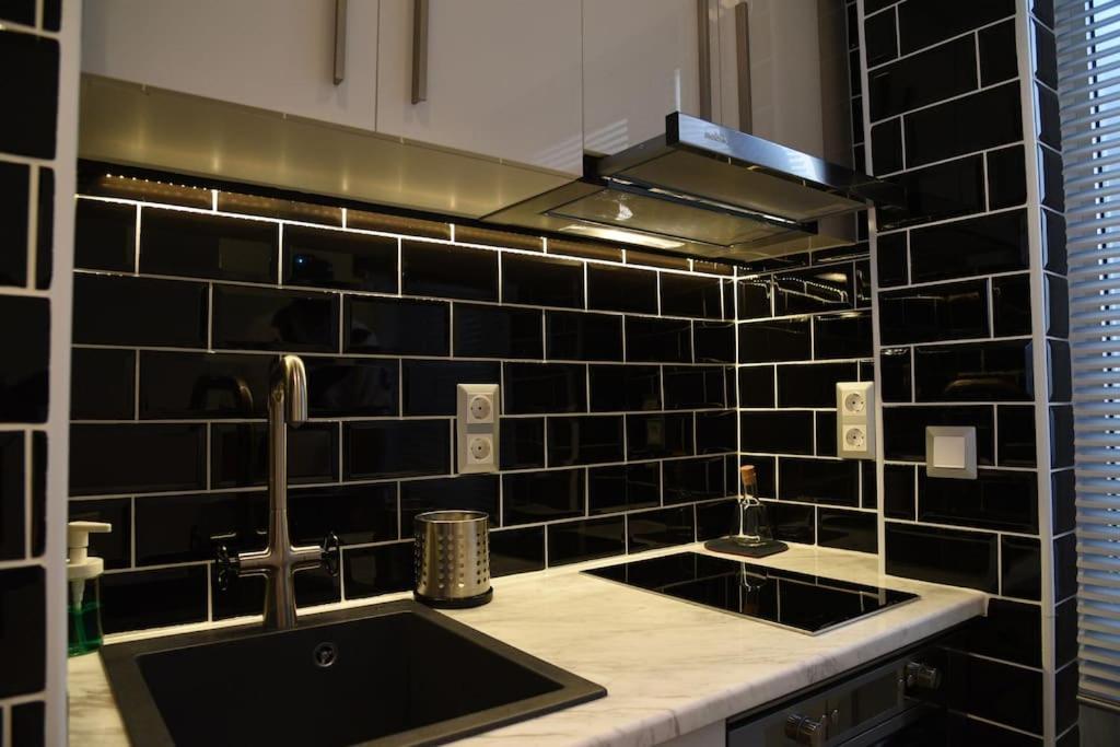 Syntagma Square, 30Sqm Nikis Luxurious Studio Atenas Exterior foto