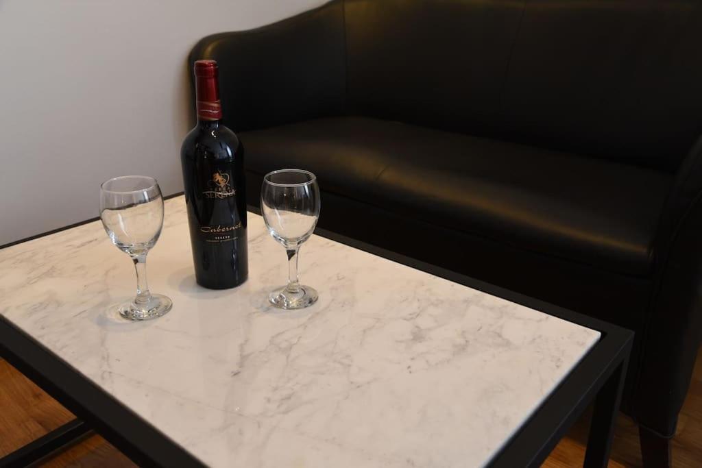 Syntagma Square, 30Sqm Nikis Luxurious Studio Atenas Exterior foto
