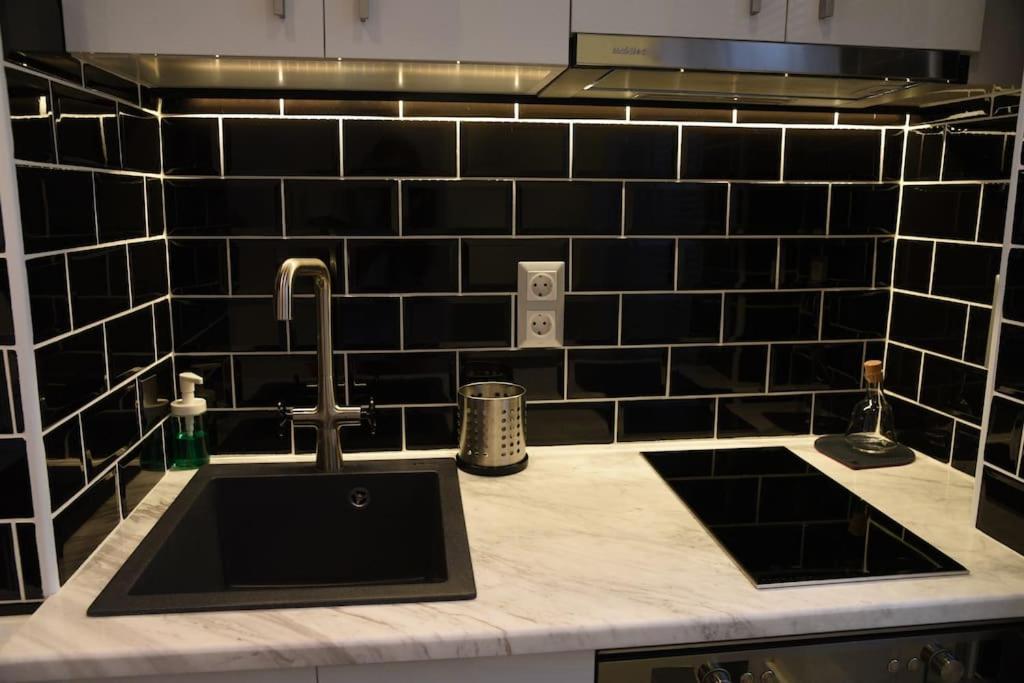 Syntagma Square, 30Sqm Nikis Luxurious Studio Atenas Exterior foto