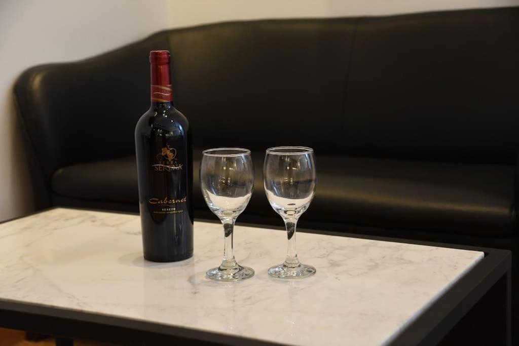 Syntagma Square, 30Sqm Nikis Luxurious Studio Atenas Exterior foto
