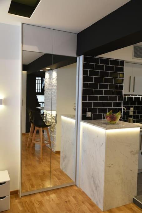 Syntagma Square, 30Sqm Nikis Luxurious Studio Atenas Exterior foto